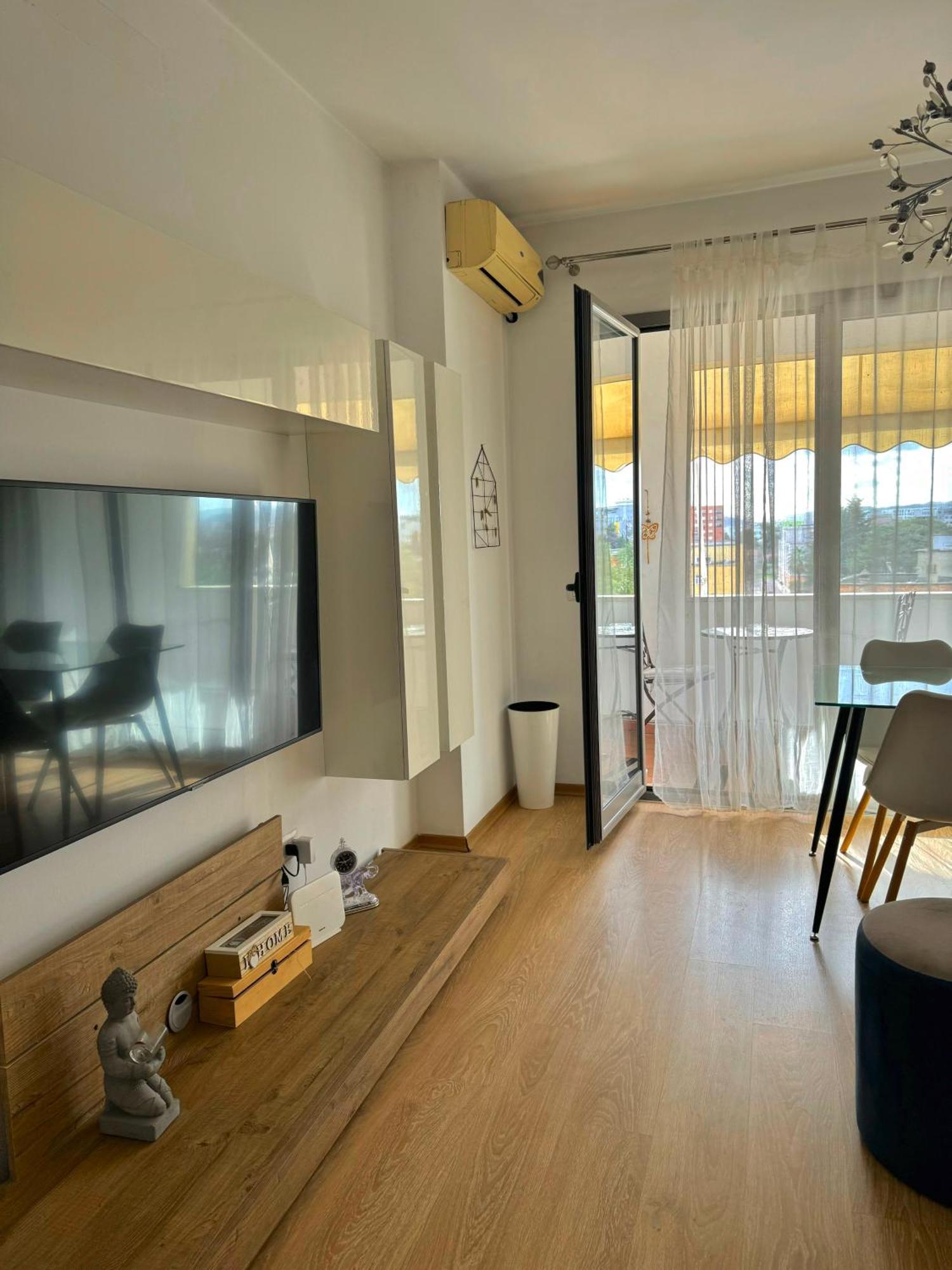 Sunset Apartament Tirana